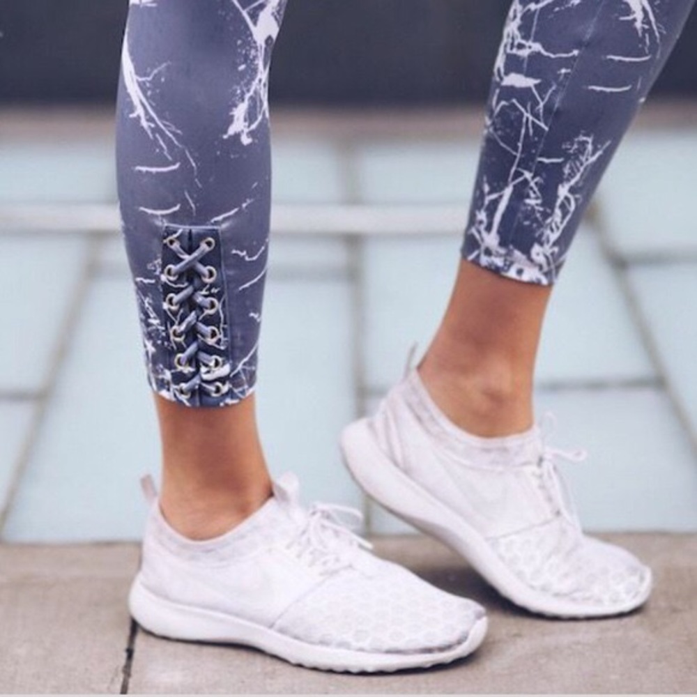 We Wore What x Strut This Marble legging